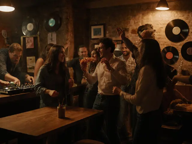 Party People - Where to Meet and Mingle in Munich