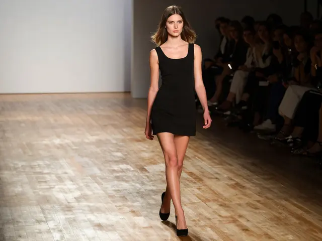 Supermodels - Confidence on the Catwalk