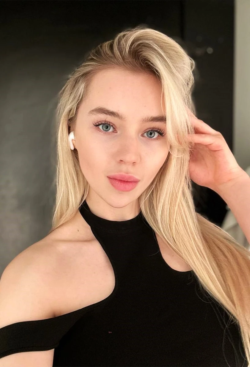 Adeline escort in Munich