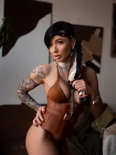 Gina  escort in Munich