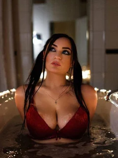 Karina escort in Munich